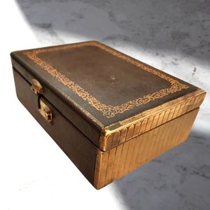 Vintage Brown Jewelry Box w/ Brass Trim & Oval Mirror Velvet Inside No‎ Key